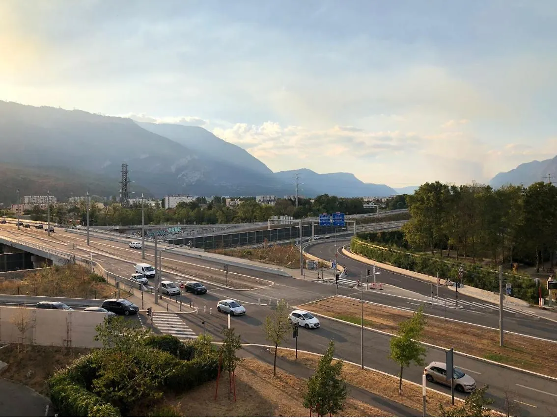 Le Pratik - Parking - Terrasse - Vallier Catane Apartment Grenoble